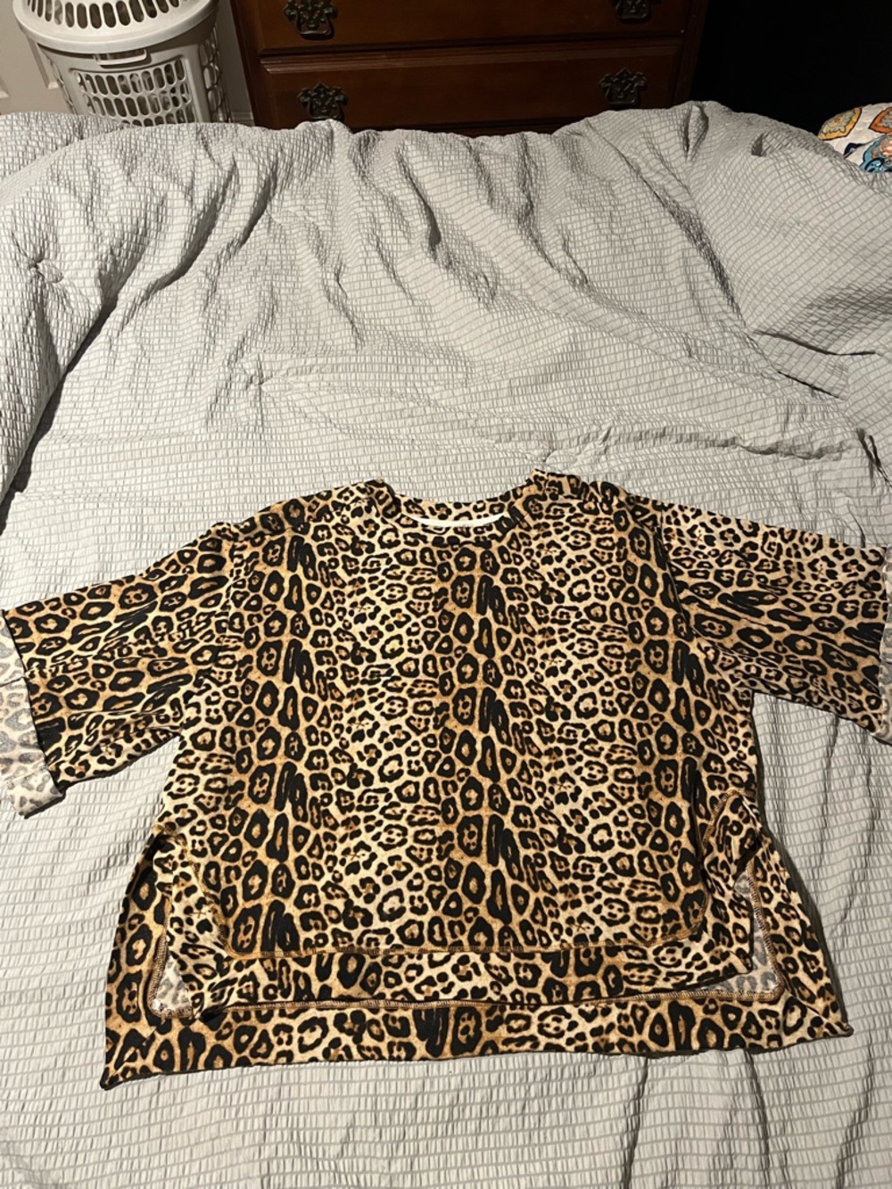 Umgee Leopard Print Layered Top
Medium 
Condition: Excellent pre-owned condition